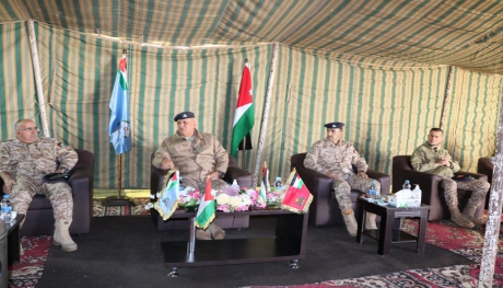 قائد سلاح الجو الملكي العميد الركن الطيار زيد النقرش يزور قيادة مجموعة الأمير حسن الجوية ووحدة السيطرة و الإبلاغ 21