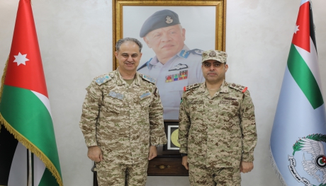 قائد سلاح الجو الملكي يستقبل الملحق العسكري الكويتي