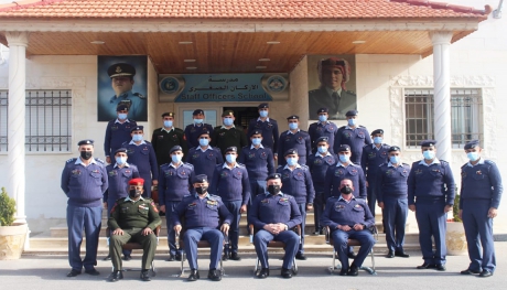 تخريج دورة الضباط التأسيسية رقم 73 في مدرسة الأركان الصغرى