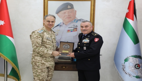 قائد سلاح الجو الملكي يستقبل الملحق العسكري التونسي