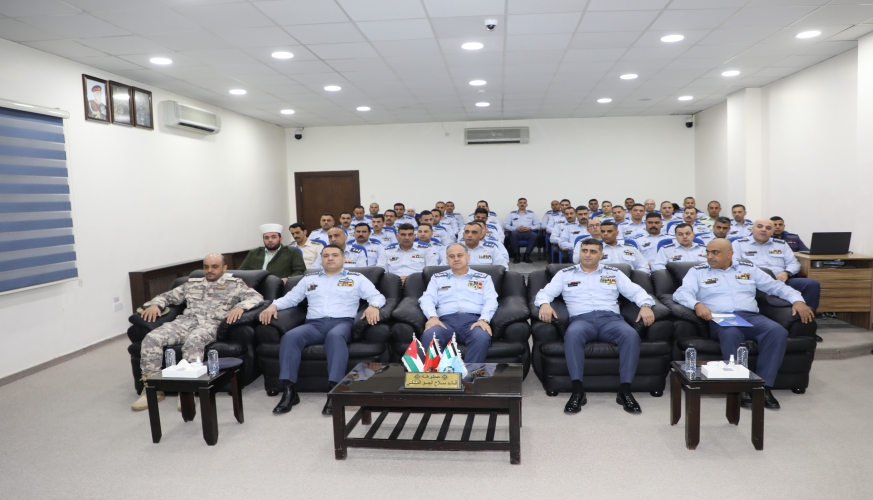 تخريج دورة القيادة والأركان الصغرى في سلاح الجو الملكي