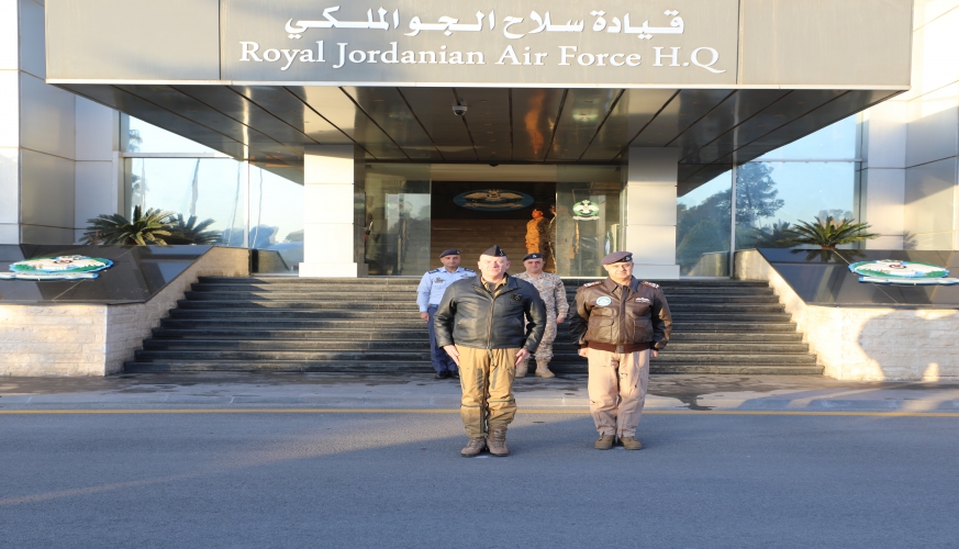 قائد سلاح الجو الملكي يستقبل قائد سلاح الجو الفرنسي