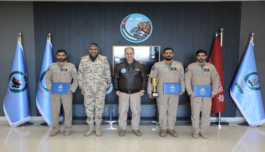 تخريج دورة الطيران التحويلي/ 27 في سلاح الجو الملكي