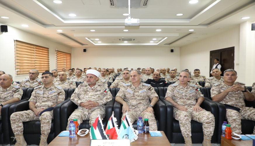 قيادة سلاح الجو الملكي تحتفل بذكرى المولد النبوي الشريف