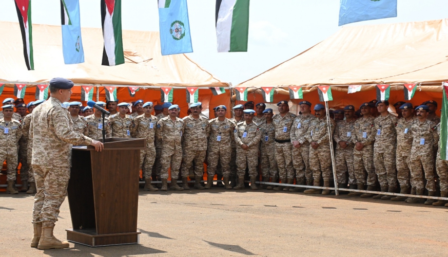 وفد من القيادة العامة يتفقد وحدة الطائرات العمودية الأردنية الكونغو/1 في أرض المهمة