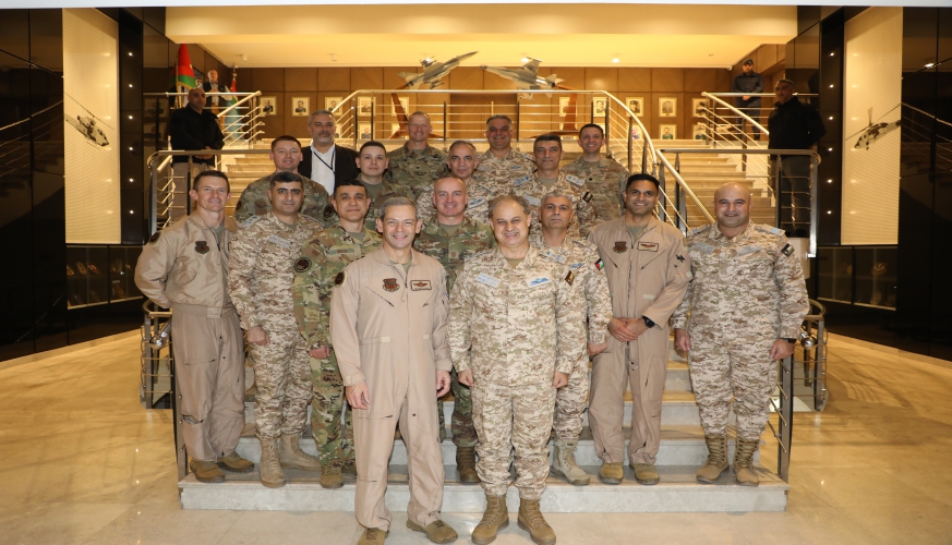 قائد سلاح الجو الملكي يستقبل رئيس أركان القوات الجوية الامريكية