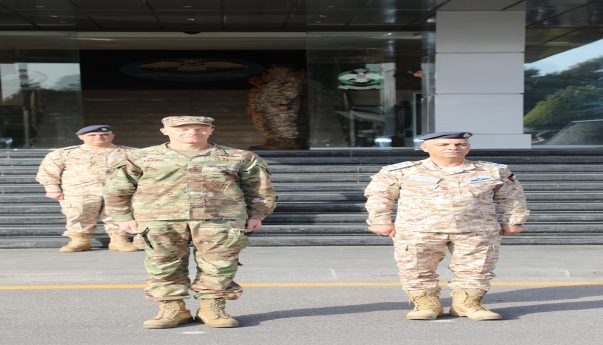 قائد سلاح الجو الملكي يستقبل قائد القوات الجوية في القيادة المركزية الامريكية