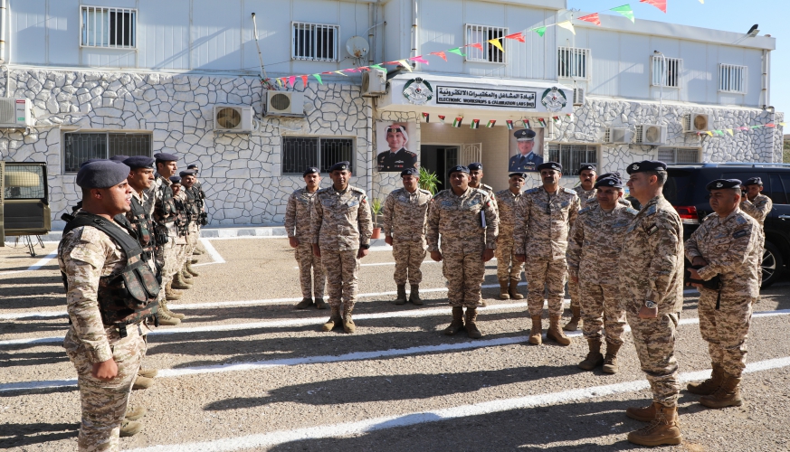 قائد سلاح الجو الملكي يزور عدد من وحدات السلاح